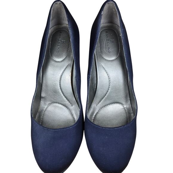 Womens Bandolino 3" Heels Comfortable Classy Womens Size 8
Excellent condition - Picture 6 of 8